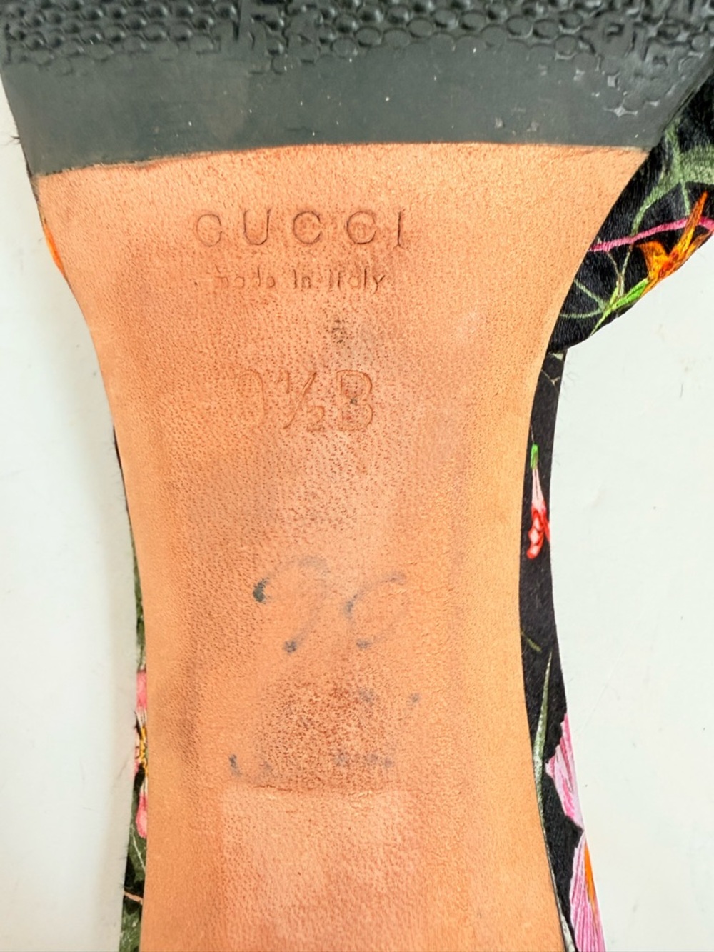 Gucci Flora Satin Bow Mule Heels Black Floral Sandals US 9.5 Vintage Y2K - Picture 9 of 9